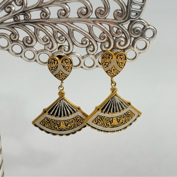Vintage 1960s Spain Damascene Fan Link Bracelet and Screwback Earrings Set - Picture 3 of 12